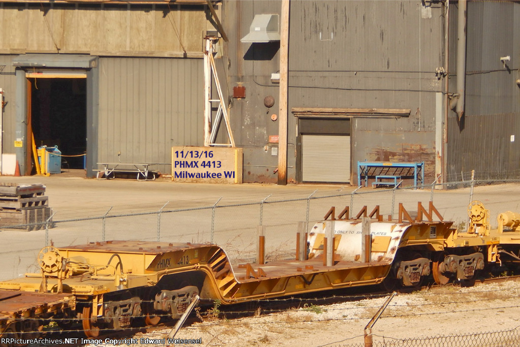 One of 14 P&H depressed center heavy duty flats